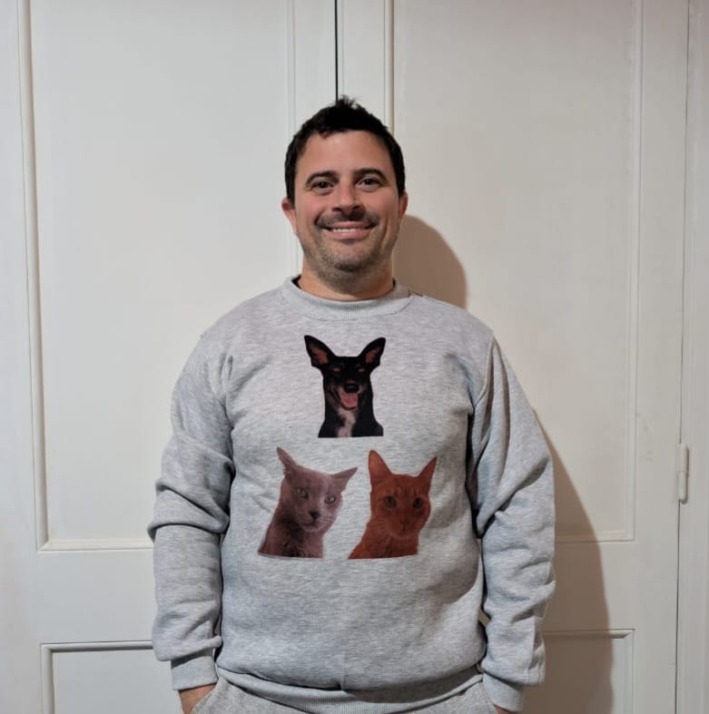 Buzos con los perritos de la familia